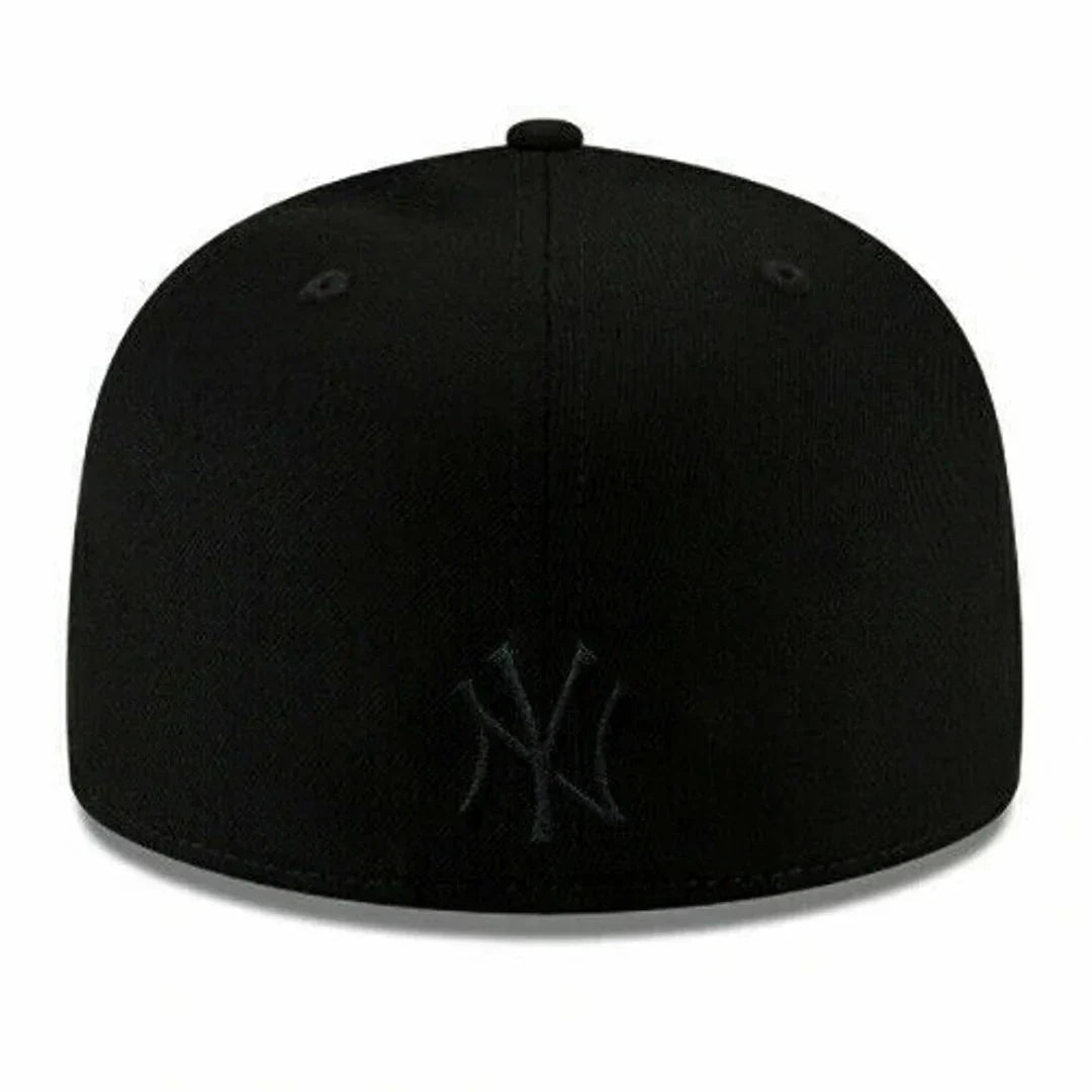 𝙉𝙚𝙬 𝙔𝙤𝙧𝙠 𝙔𝙖𝙣𝙠𝙚𝙚𝙨 59𝙁𝙄𝙁𝙏𝙔 𝙈𝙇𝘽 𝘽𝙡𝙖𝙘𝙠 𝙁𝙞𝙩𝙩𝙚𝙙 𝙃𝙖𝙩 𝙁𝙞𝙧𝙚 𝙁𝙡𝙖𝙢𝙚𝙨 𝙏𝙚𝙖𝙢